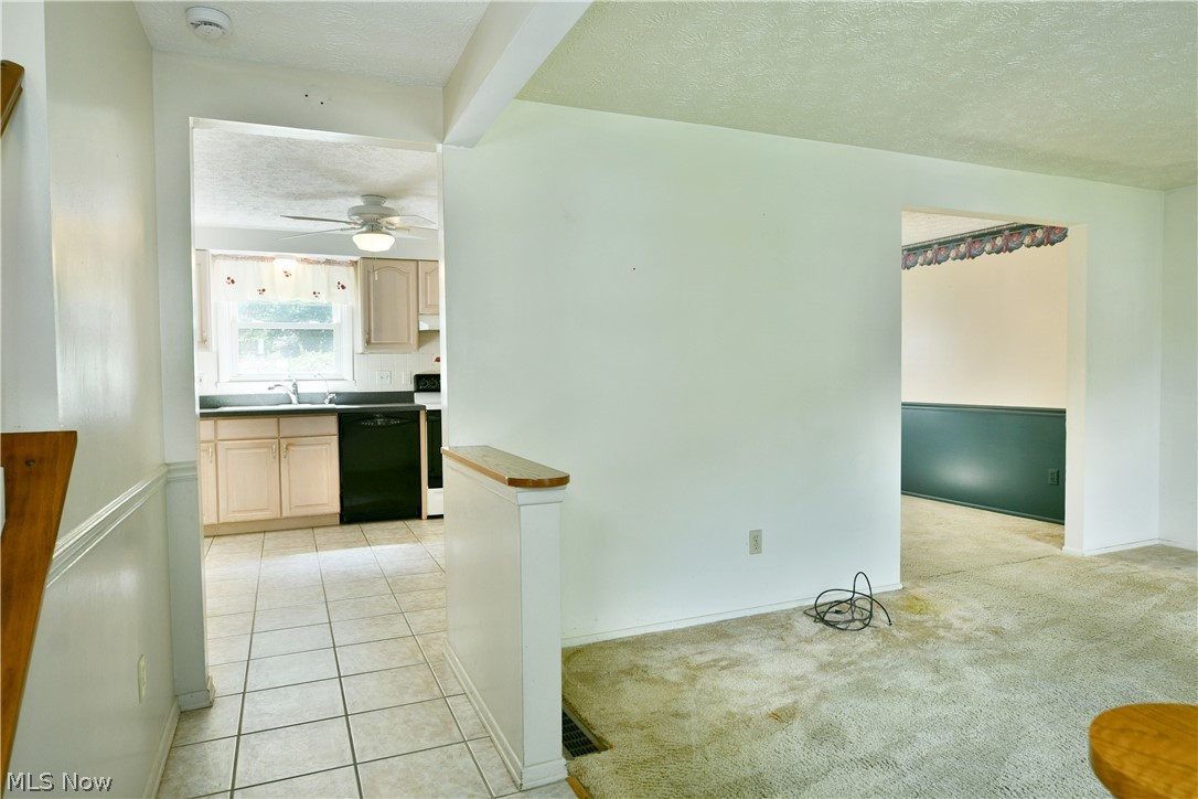 7706 Raglan Drive NE Warren OH 44484