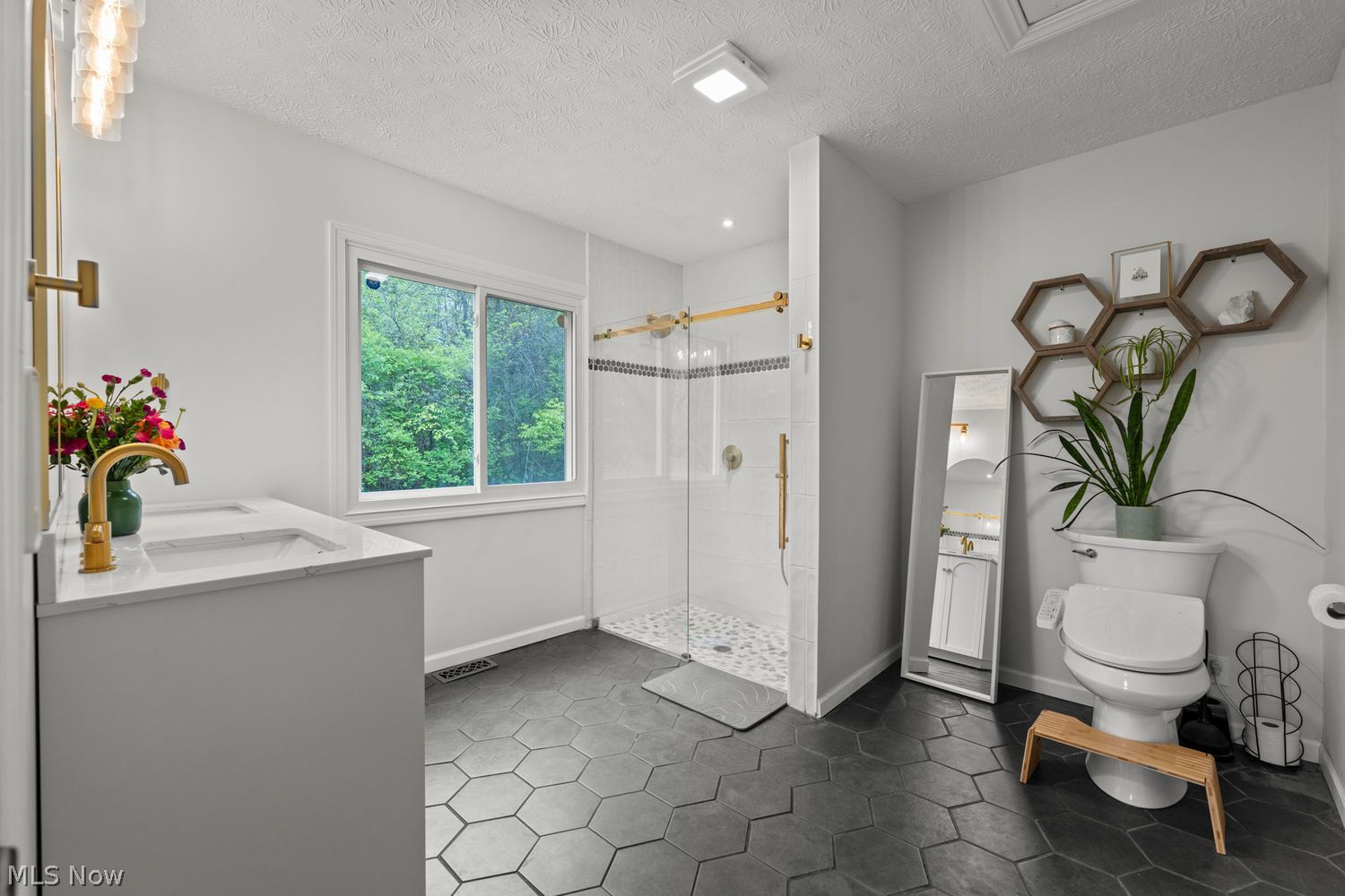 9353 Chamberlin Road Twinsburg OH 44087