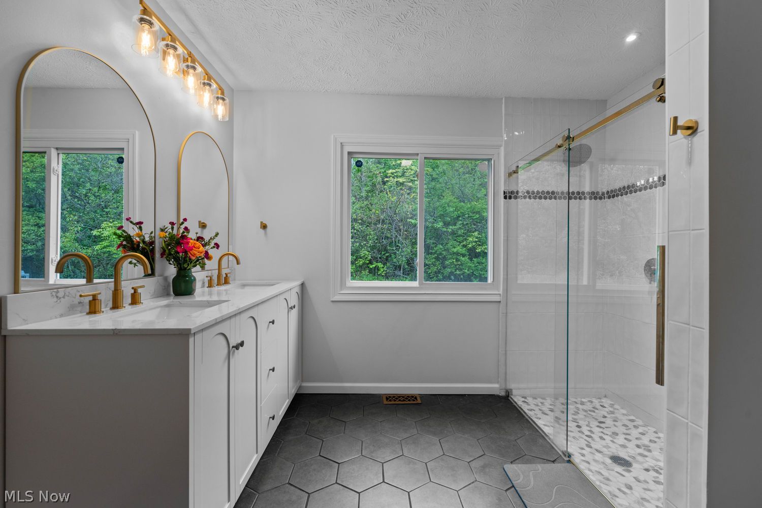 9353 Chamberlin Road Twinsburg OH 44087