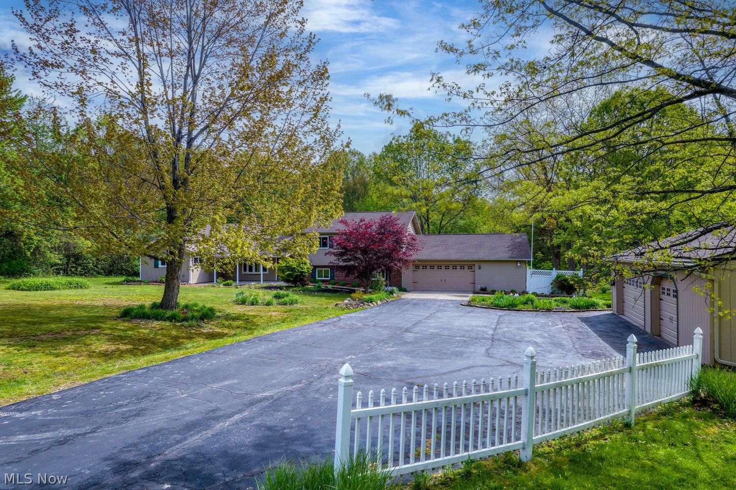 9353 Chamberlin Road Twinsburg OH 44087