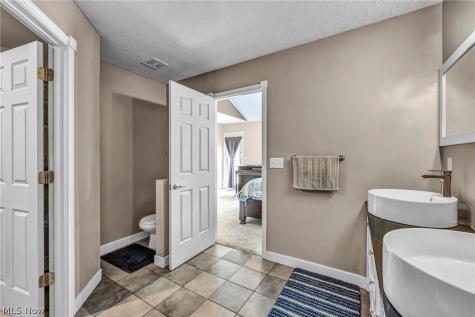 850 Fairway Drive Howard OH 43028