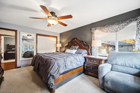 6239 Crossview Road Seven Hills OH 44131