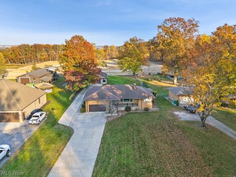 6239 Crossview Road Seven Hills OH 44131