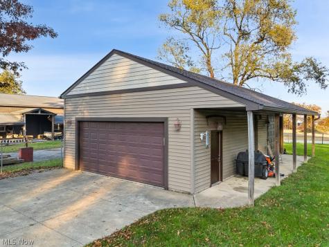 6239 Crossview Road Seven Hills OH 44131