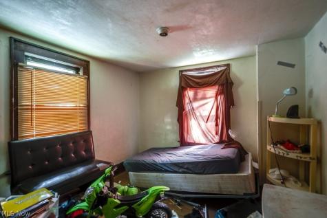 1131 Victory Street Akron OH 44301