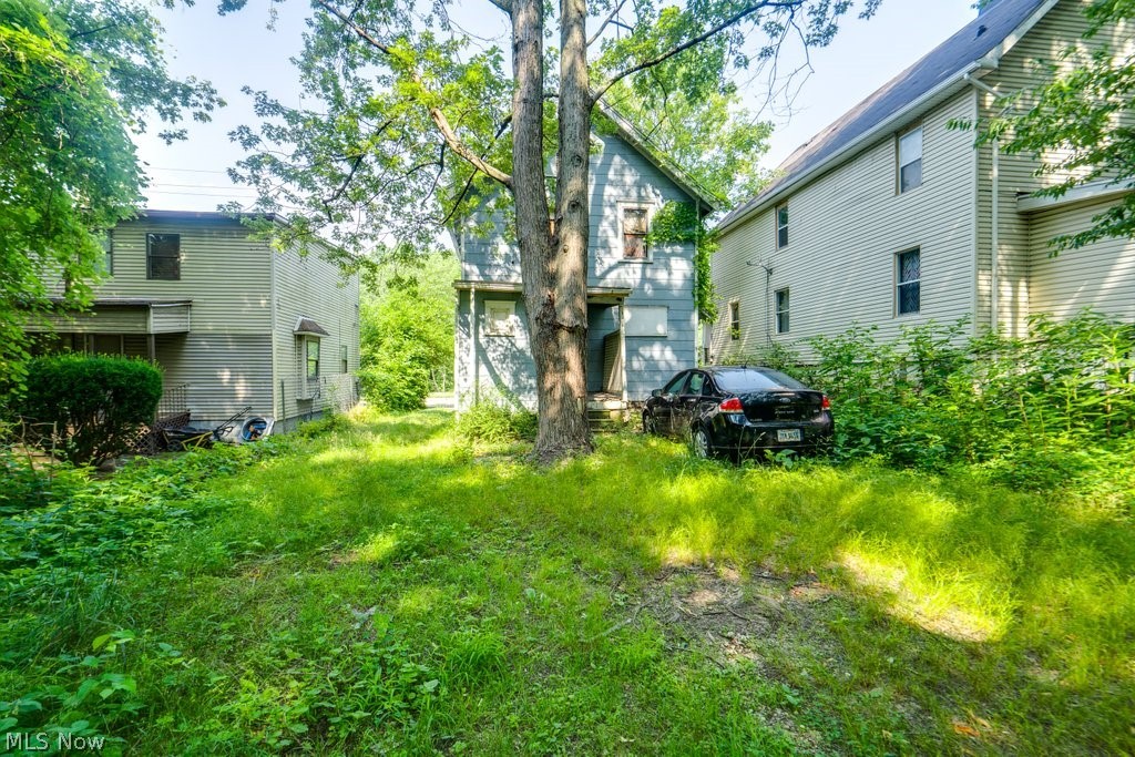1131 Victory Street Akron OH 44301