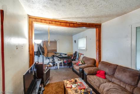 1131 Victory Street Akron OH 44301