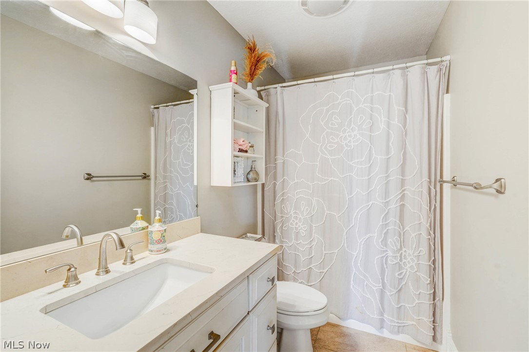 5533 E Bertram Drive Port Clinton OH 43452