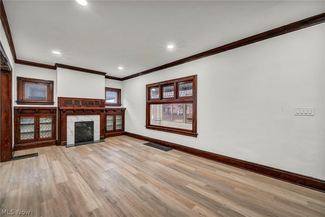 13910 Bartlett Avenue Cleveland OH 44120