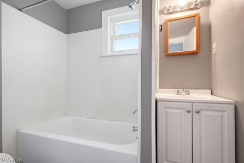 20740 Tracy Avenue Euclid OH 44123