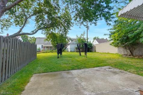 20740 Tracy Avenue Euclid OH 44123