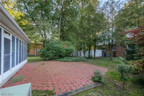 729 Millstone Lane NE Massillon OH 44646