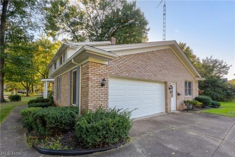 729 Millstone Lane NE Massillon OH 44646
