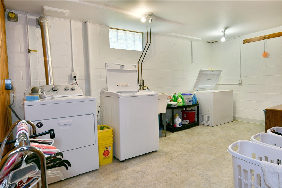 320 Montridge Drive Canfield OH 44406