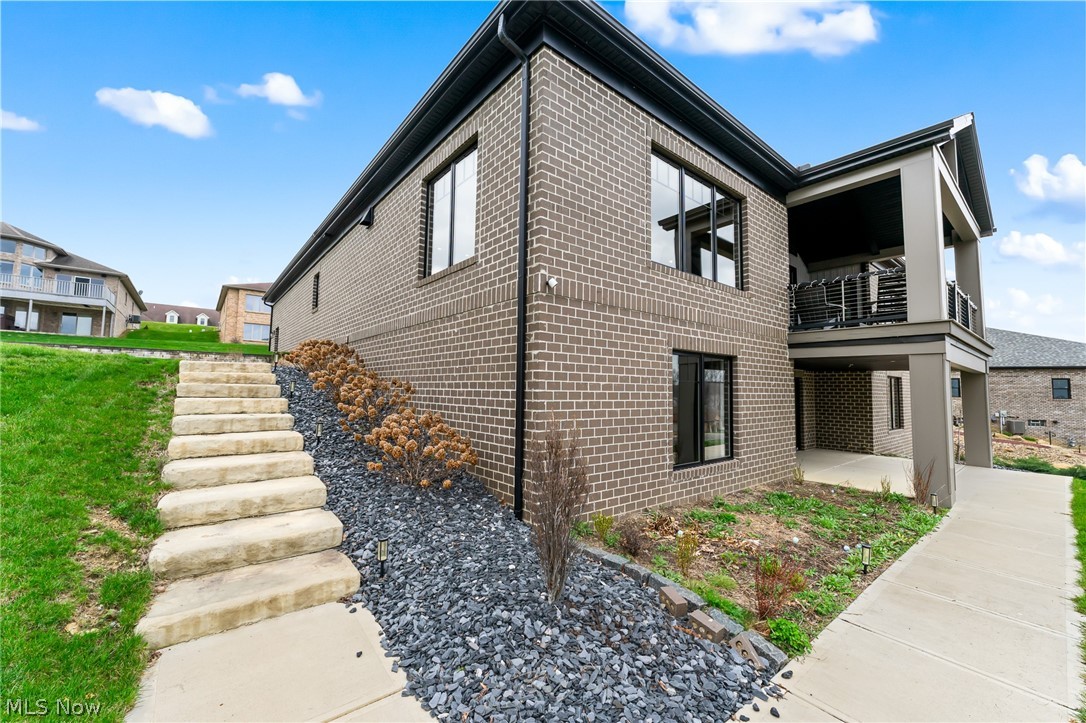 2645 Waters Edge Drive Columbiana OH 44408