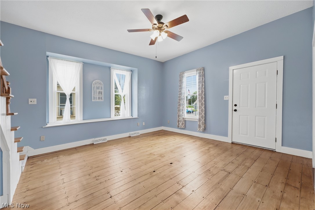 190 W Main Street Smithville OH 44677