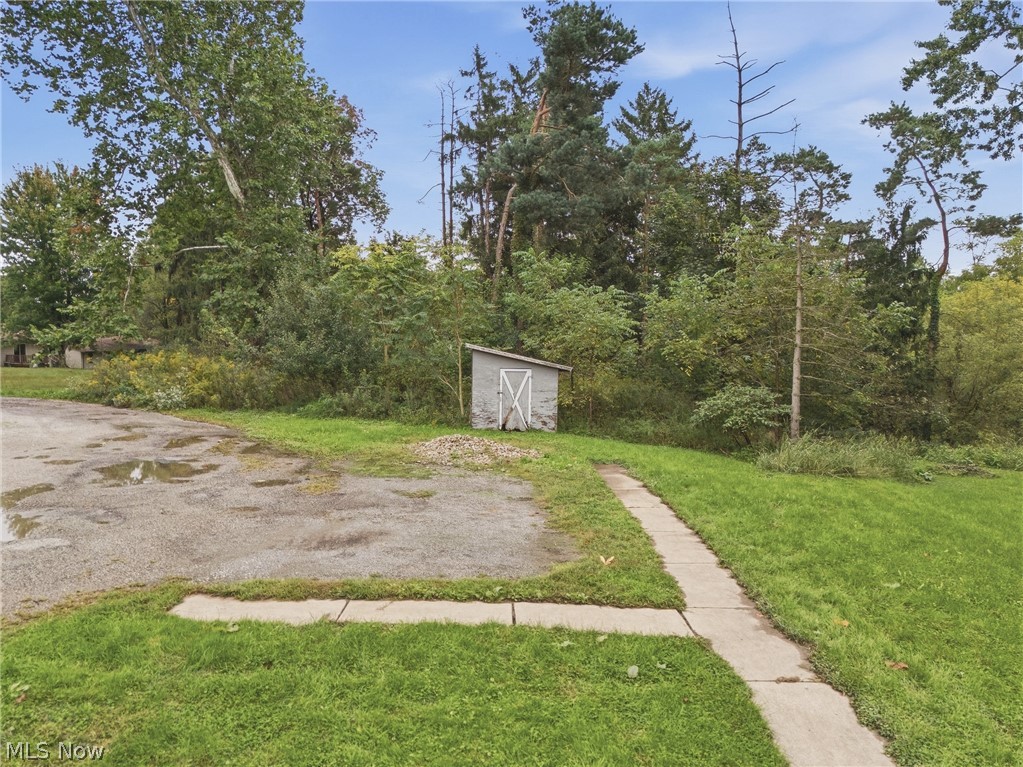 190 W Main Street Smithville OH 44677