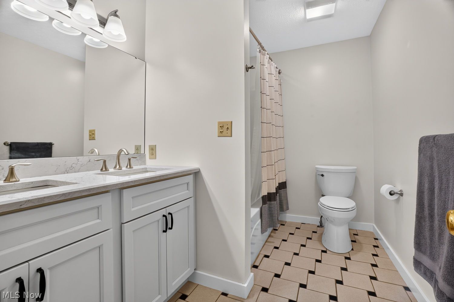 11605 Legend Creek Drive Chesterland OH 44026