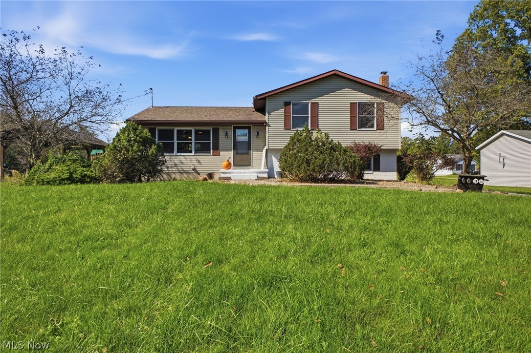2235 Mcclintocksburg Road Deerfield OH 44411