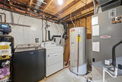 2235 Mcclintocksburg Road Deerfield OH 44411