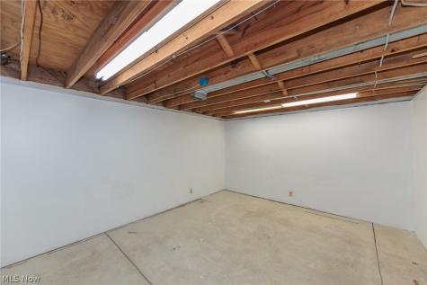 8543 Greenbriar Drive Olmsted Twp OH 44138