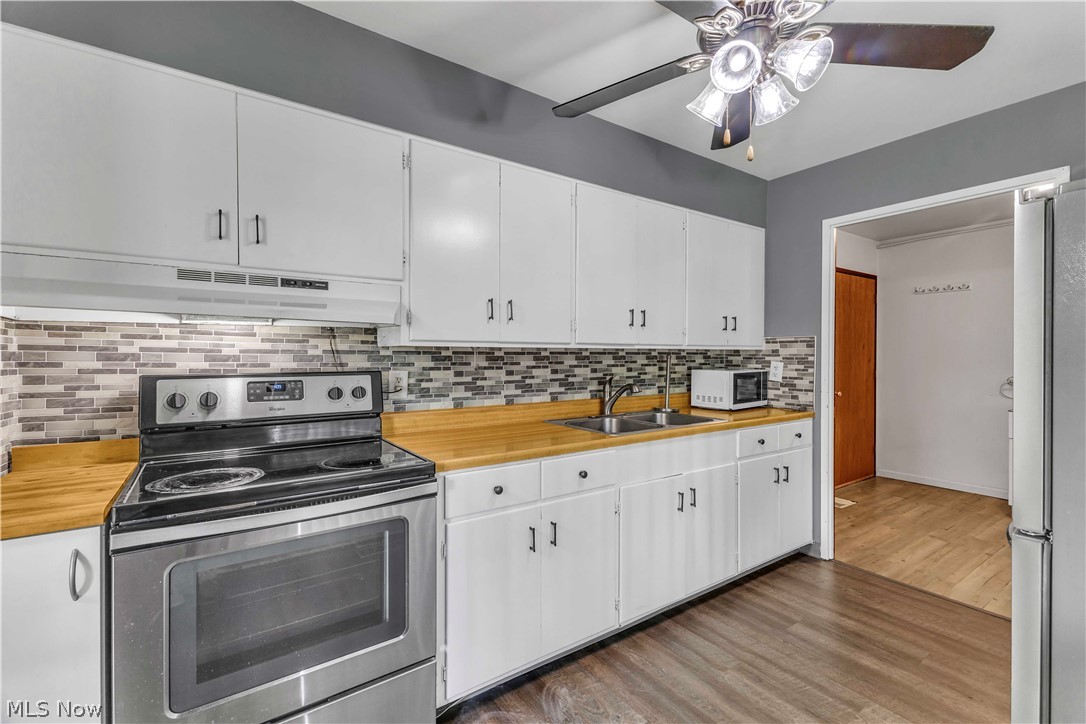 6674 Newbury Lane Cleveland OH 44130