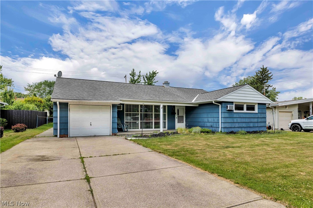 6674 Newbury Lane Cleveland OH 44130