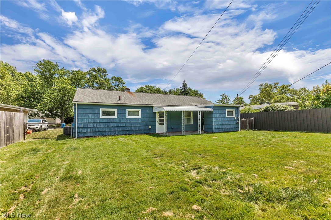 6674 Newbury Lane Cleveland OH 44130