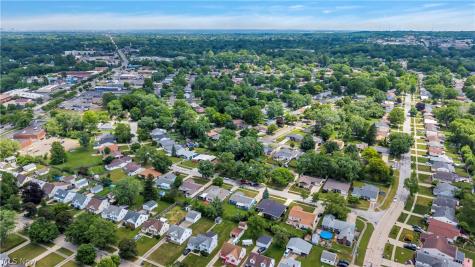 6674 Newbury Lane Cleveland OH 44130