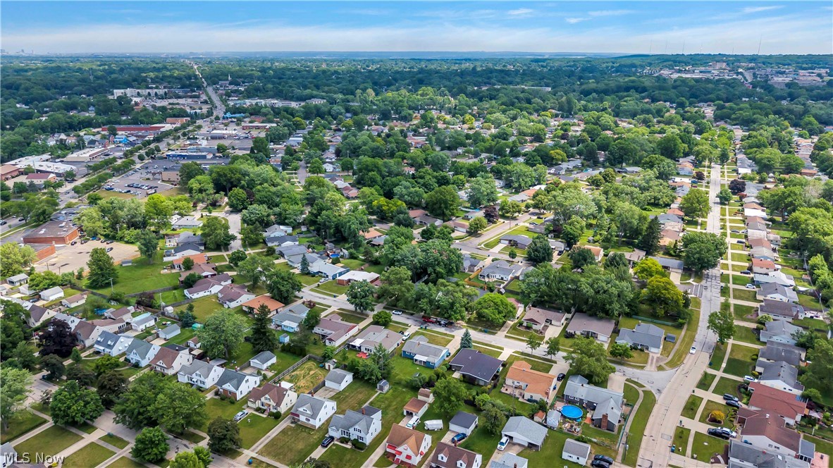 6674 Newbury Lane Cleveland OH 44130