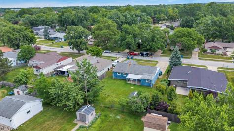 6674 Newbury Lane Cleveland OH 44130