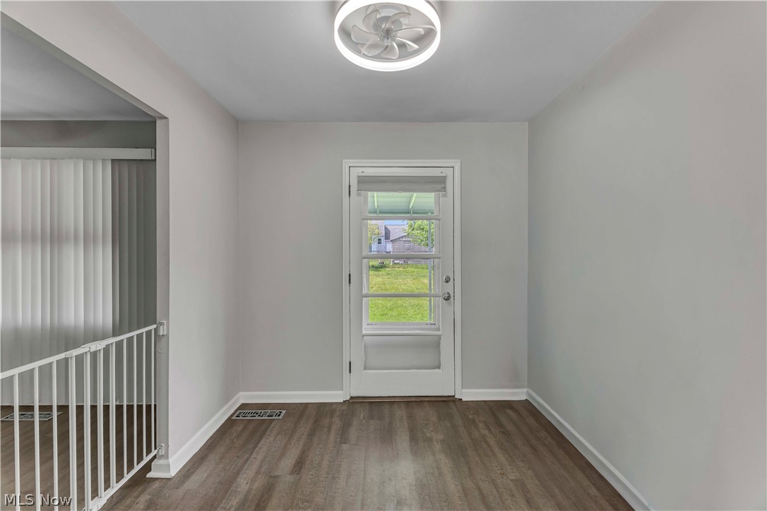 6674 Newbury Lane Cleveland OH 44130