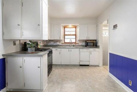 2249 Coleman Drive Youngstown OH 44511