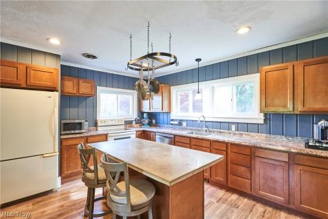 259 Ridgewood Road Wadsworth OH 44281