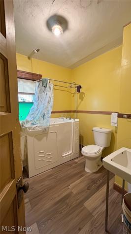 9910 Parmelee Avenue Cleveland OH 44108