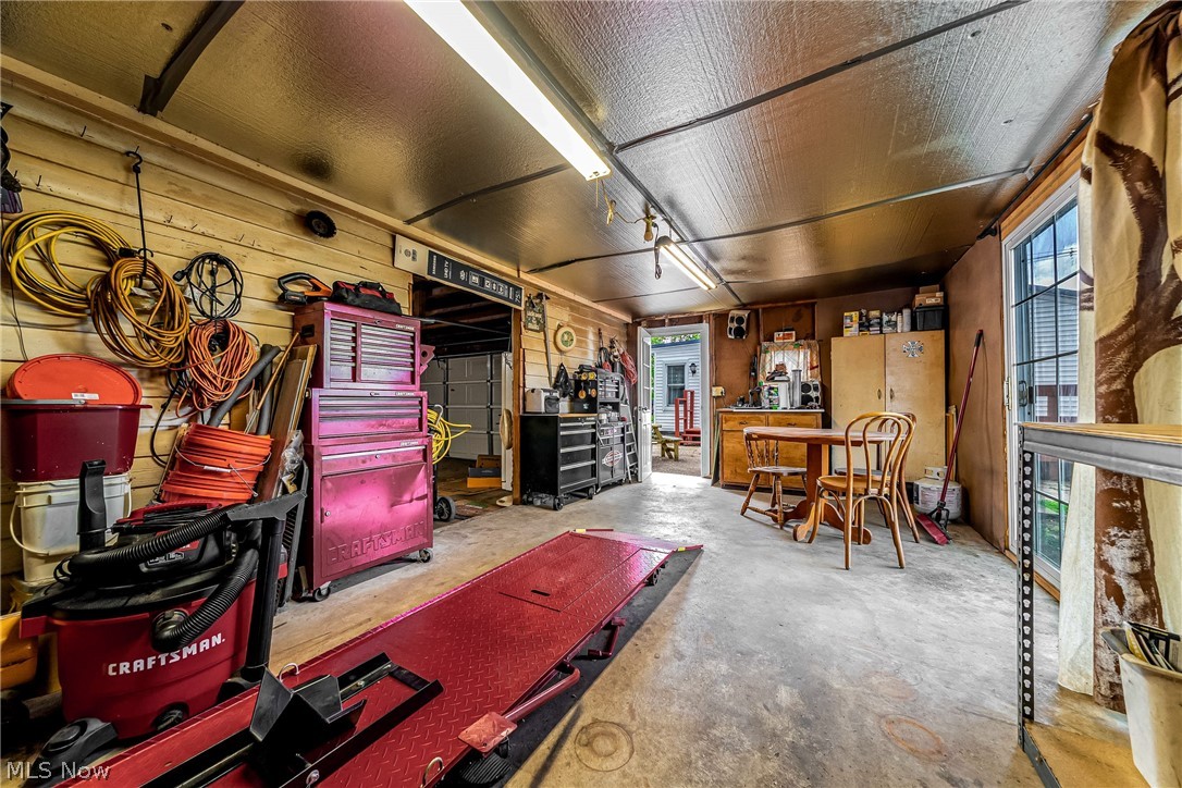 380 Broadway Street Amherst OH 44001