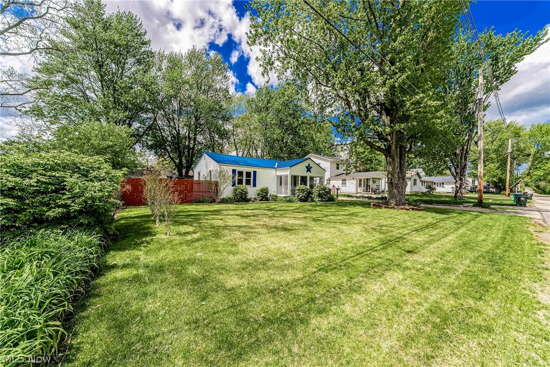 380 Broadway Street Amherst OH 44001