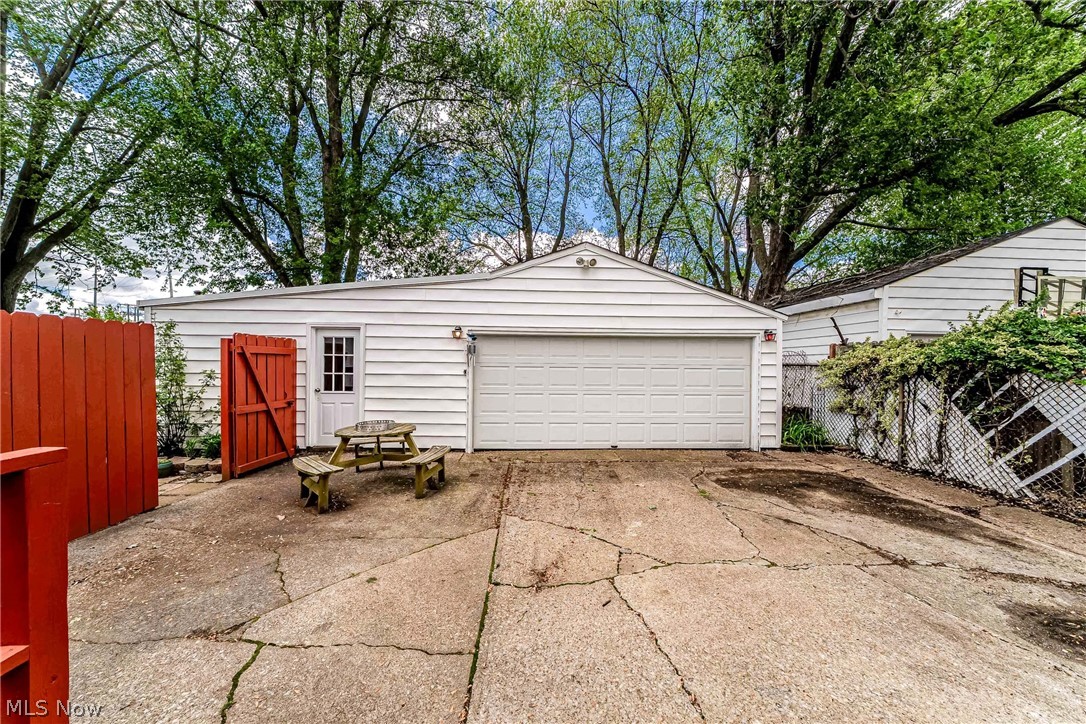 380 Broadway Street Amherst OH 44001