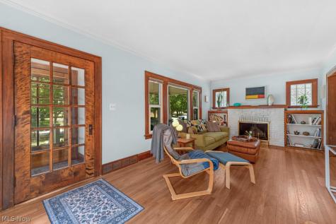 2167 Niagara Drive Lakewood OH 44107