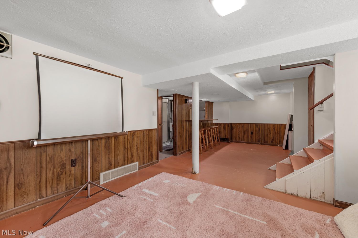 2167 Niagara Drive Lakewood OH 44107