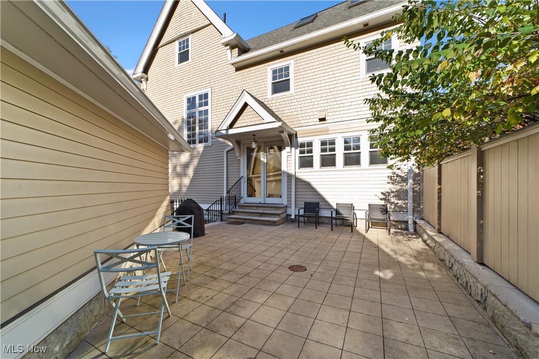 2504 Kenilworth Road Cleveland Heights OH 44106