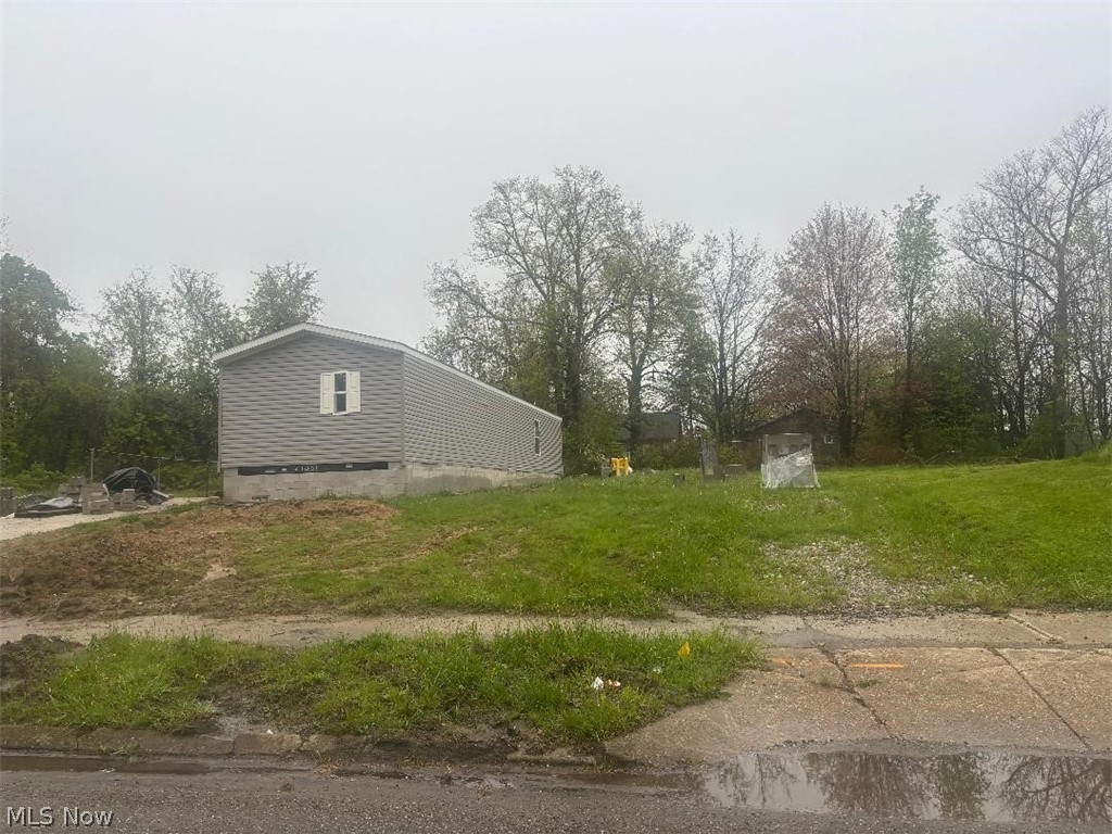 28 W Philadelphia Avenue Youngstown OH 44507