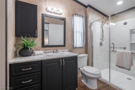 28 W Philadelphia Avenue Youngstown OH 44507