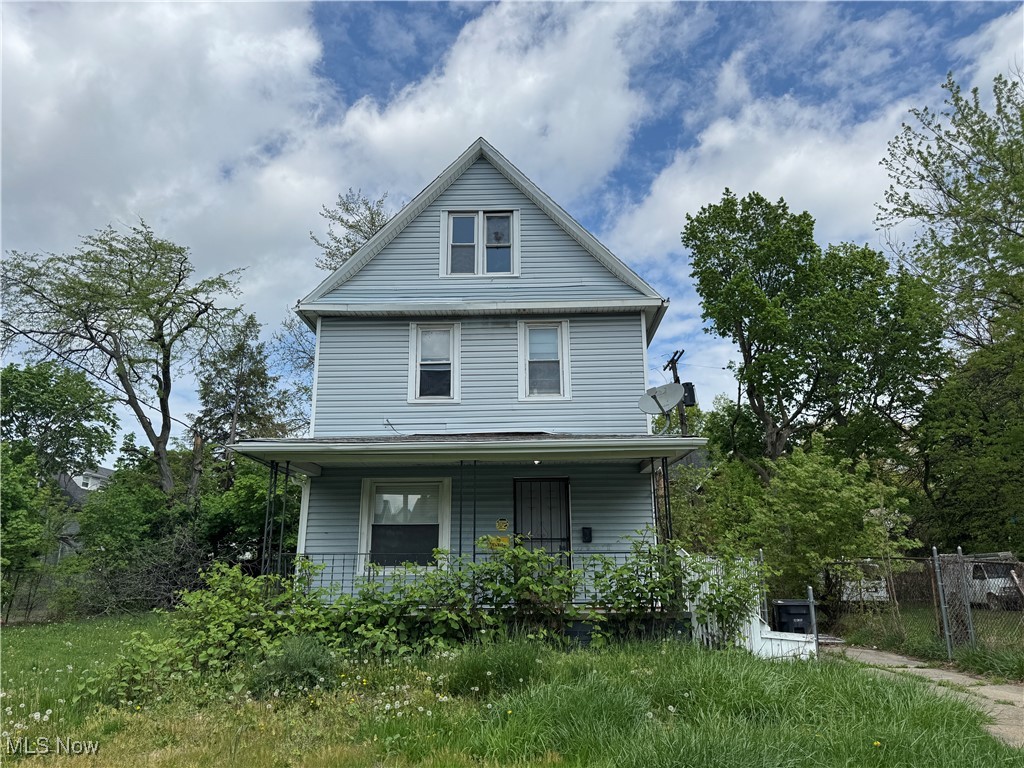 12423 Phillips Avenue Cleveland OH 44108