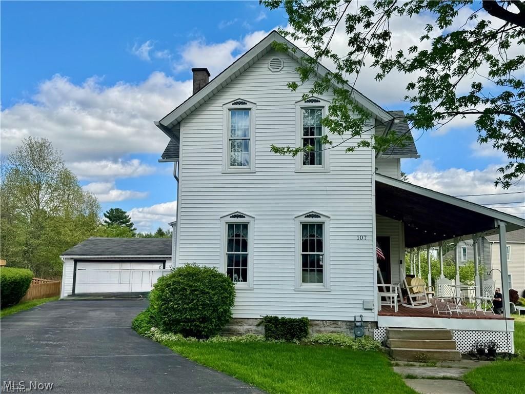 107 Leonard Street South Amherst OH 44001