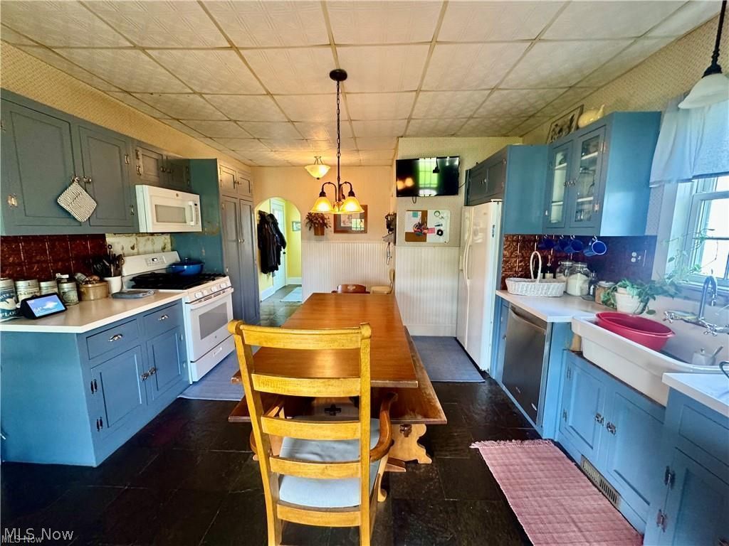 107 Leonard Street South Amherst OH 44001