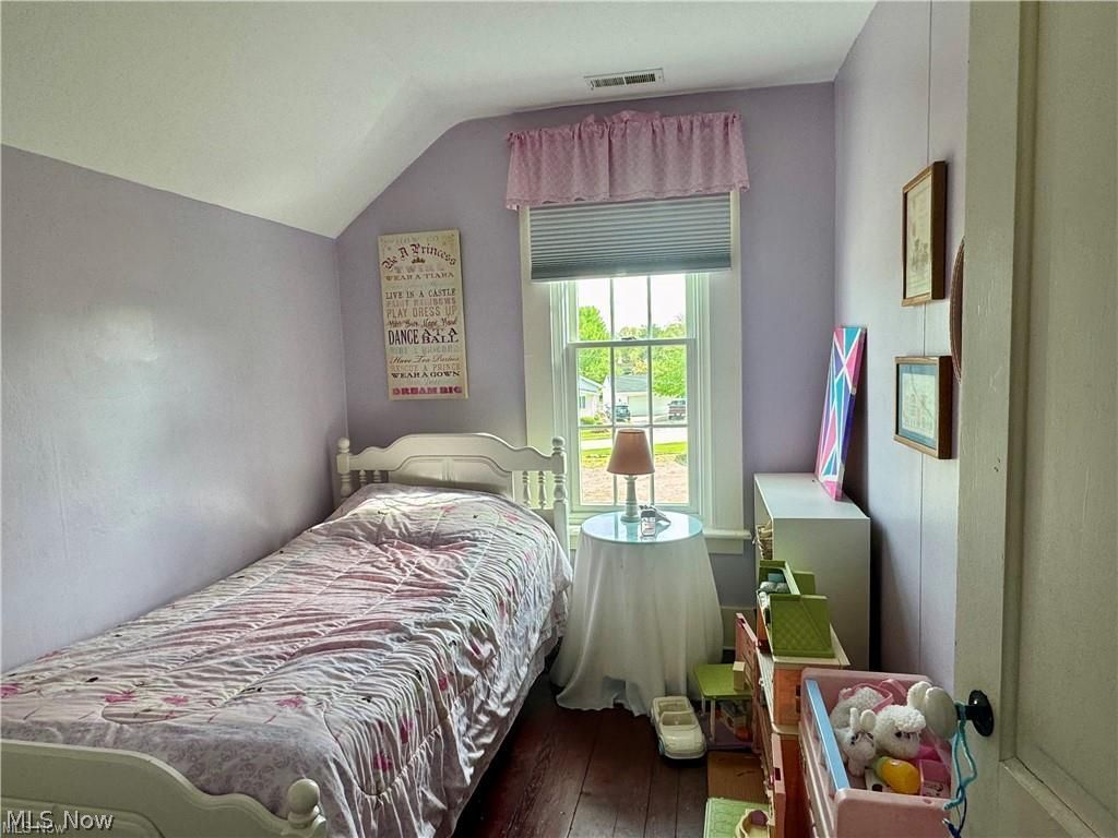 107 Leonard Street South Amherst OH 44001