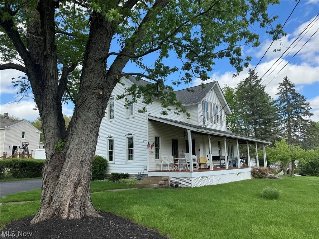 107 Leonard Street South Amherst OH 44001