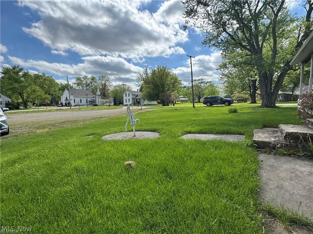107 Leonard Street South Amherst OH 44001