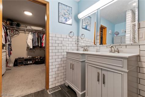 2206 Granger Road Medina OH 44256